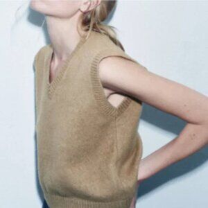 NWT ZARA SOFT KNIT VEST GREEN MARL
